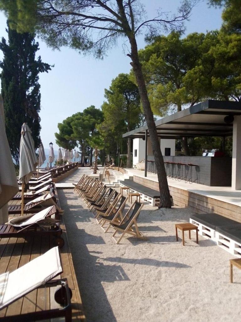 Riva Apartments Villa Thalia - Milna, Brac Milna  Ngoại thất bức ảnh