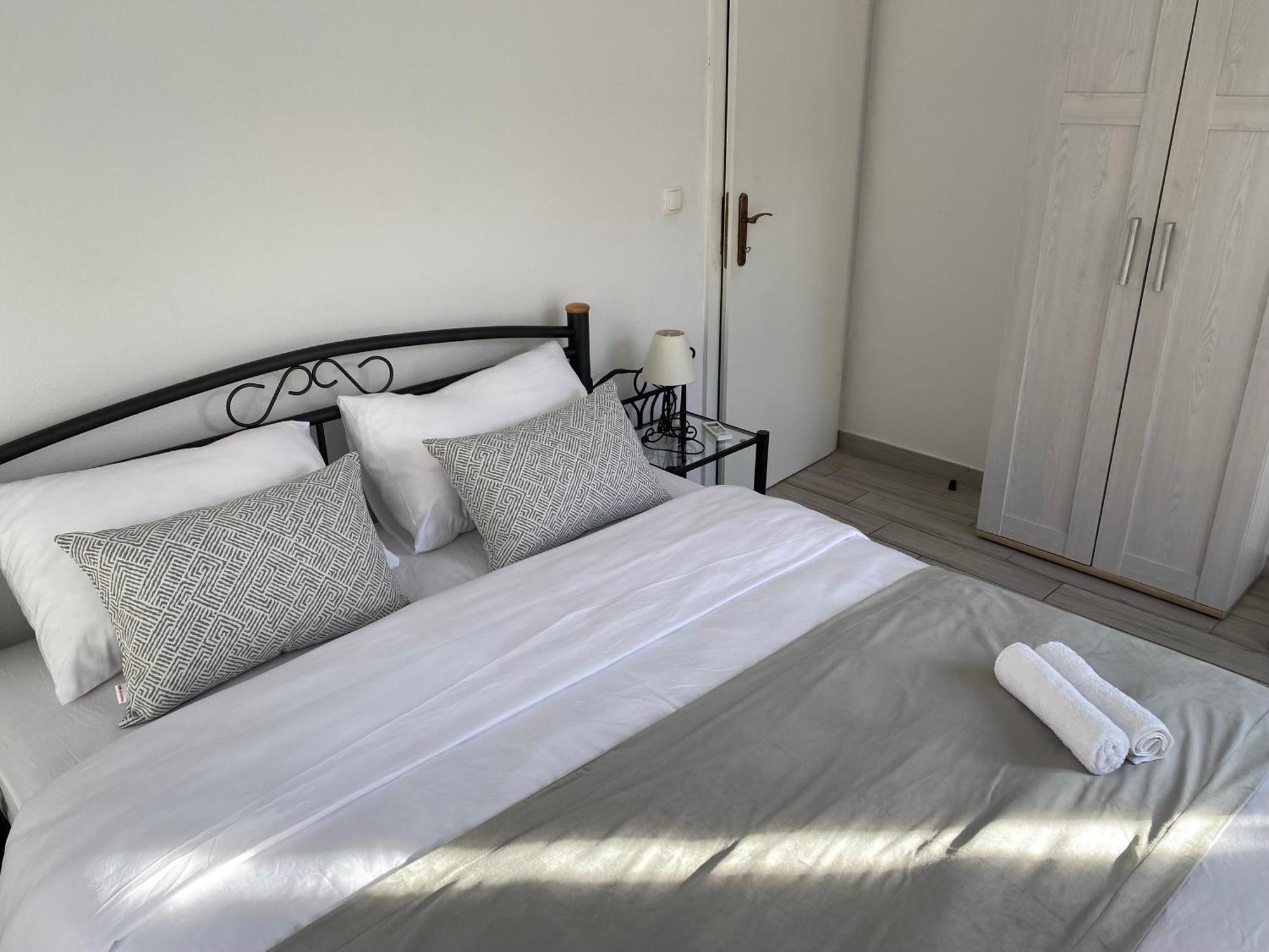 Riva Apartments Villa Thalia - Milna, Brac Milna  Ngoại thất bức ảnh